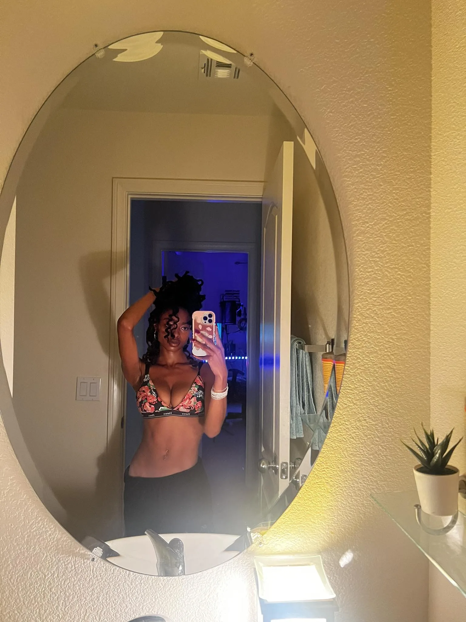 Enchanting Westlands Escort Trisha 01 5 Escort Trisha