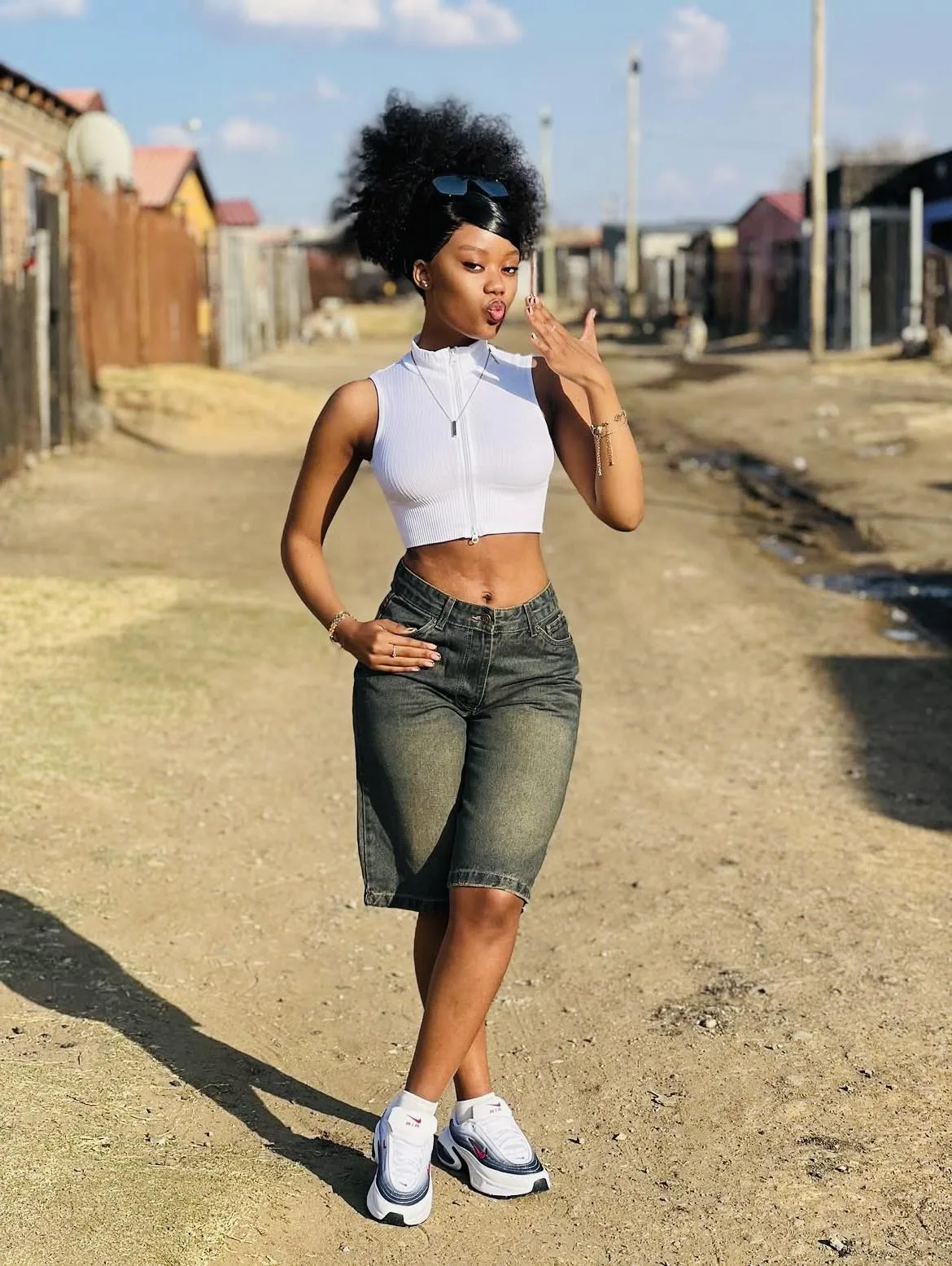 Horny Beautiful Girls Who Love 3 Fucked Hard